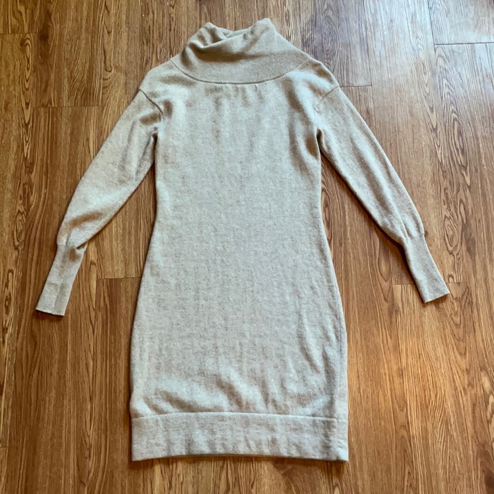 Banana Republic Cashmere Beige Long Sleeve Dress